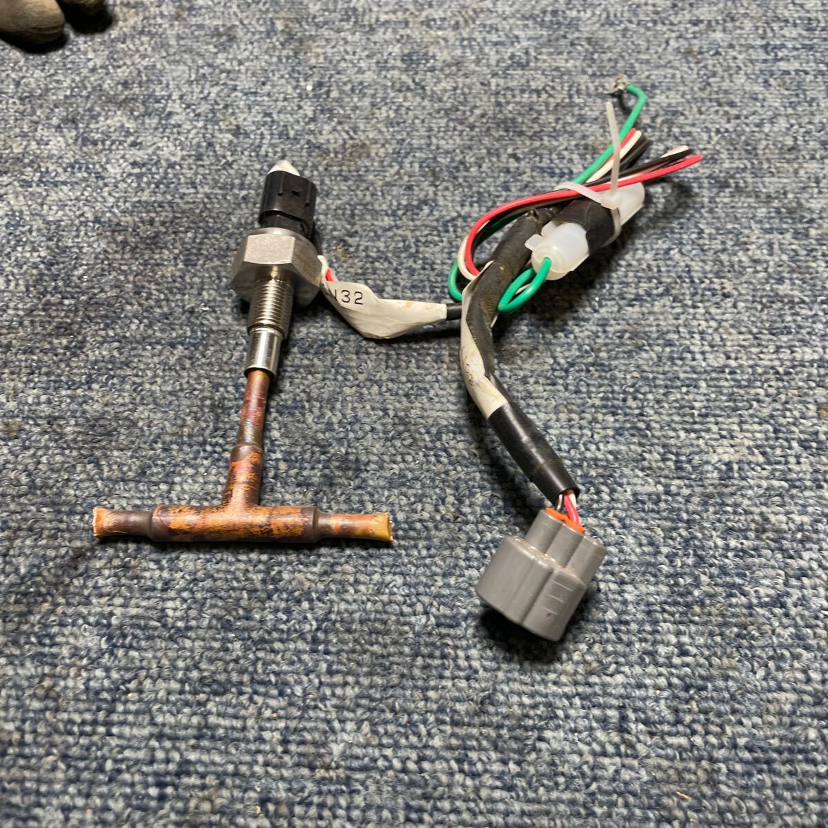 ジャンク コロナ ヒートポンプ給湯機 CHP-452 圧力スイッチ 圧力センサー 499000-0240 エコキュート ピーポン センサー類 148270-4310拍卖