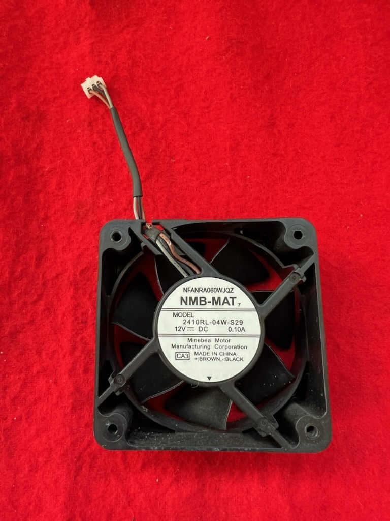 レコーダー用 ファン NMB-MAT7 2410RL-04W-S29 12V 動作確認済み(N36)拍卖