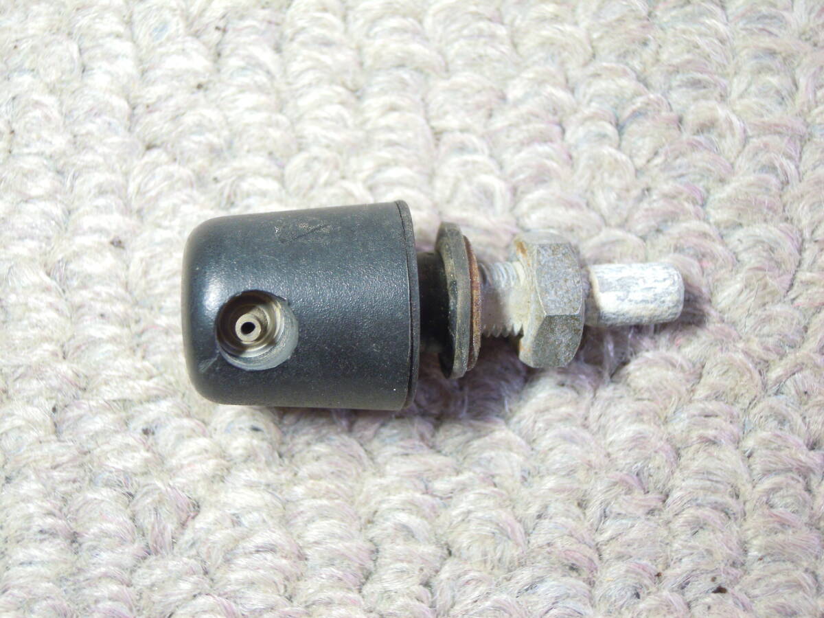 ★送料無料★ 日産 スカイライン 31 R31 HR31 前期 GTパサージュ 4HT 4ドア 純正 リヤ リア ウォッシャーノズル ウオッシャー 出口 中古品拍卖