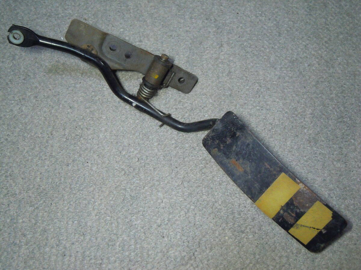 日産 フェアレディZ 31 Z31 HZ31 300ZR 後期 2シーター MT 純正 アクセルペダル アクスル スロットル ペダル 検) PZ31 HGZ31 PGZ31 等?拍卖