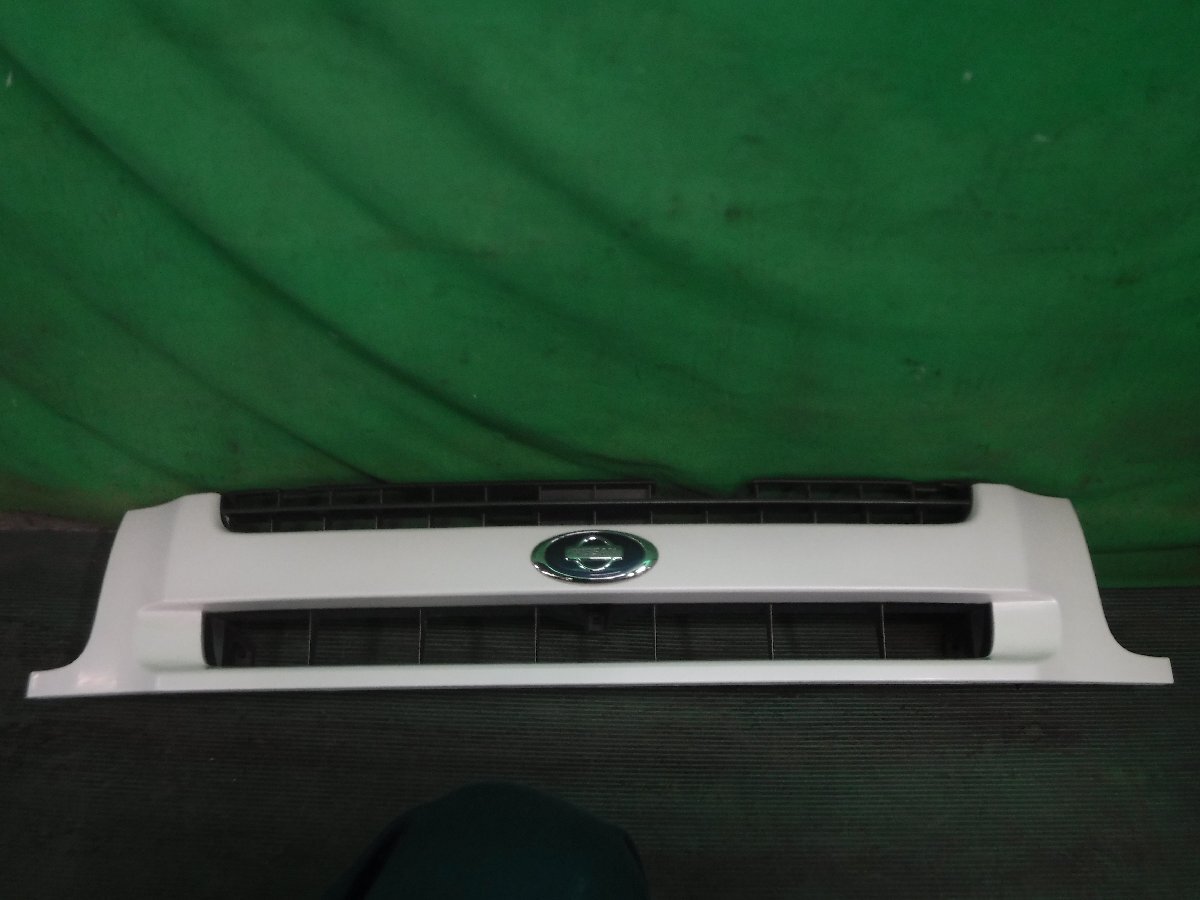 《個人宅発送不可》◆◆ 日産 テラノ レグラス JLR50 純正 グリル 623101W301 取付ピン欠品拍卖