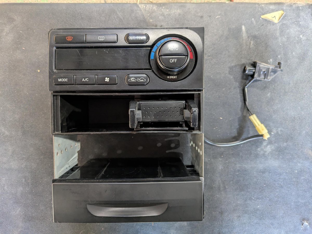 SUBARU スバル BE5 レガシィ B4 RSK D型 5速MT 純正 内装 内張り エアコンパネル ナビパネル 中古品拍卖