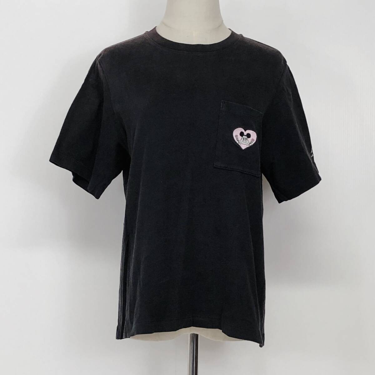 YX896 UNIQLO(ユニクロ) レディース トップス Tシャツ 半袖 胸ポケット ワンポイント刺繍 伸縮性 薄手 Lサイズ 黒 綿100% カジュアル夏拍卖