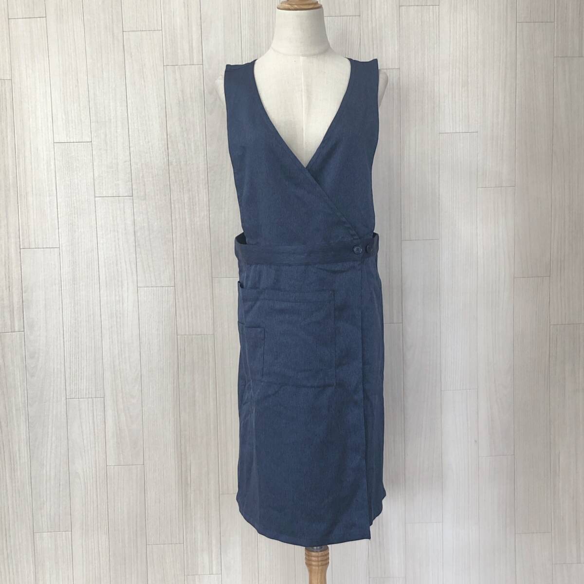 Y1689 美品 レディース ワンピース 膝下丈 ポケット多数 薄手 L ネイビー 紺 無地 おしゃれ 春夏 ナチュラルスタイル 休日 かわいい拍卖