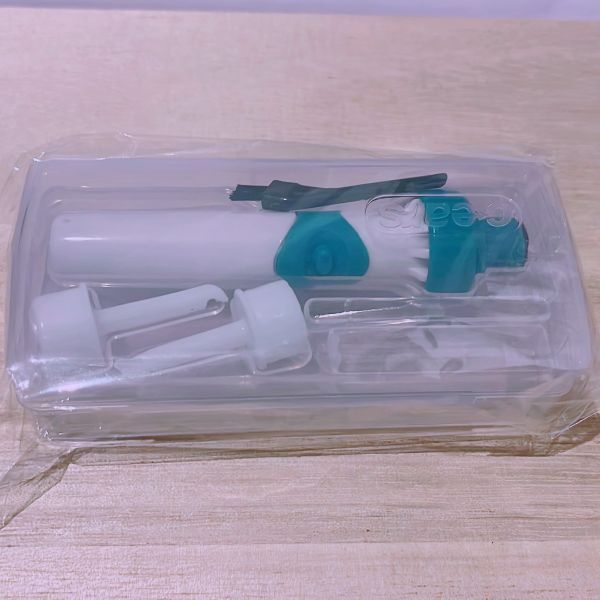 みみきれい 電動 耳かき イヤー クリーナー 収納ケース付き 洗浄 振動&吸引式耳垢吸引機 耳掃除 電池式 吸引 耳 すっきり 耳垢 除去キット拍卖