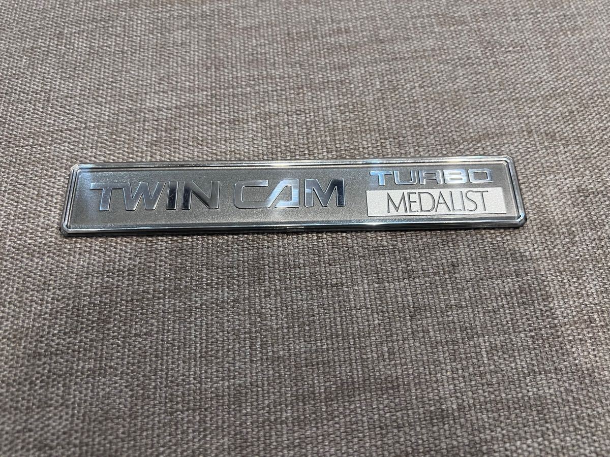 日産 ローレル メダリスト C32 TWIN CAM TURBO MEDALIST ツインカムターボ エンブレム 旧車拍卖