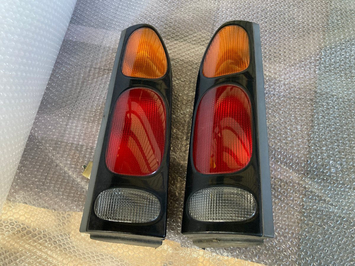 ダイハツ アトレーワゴン S220G テールランプセット KOITO 220-51645 9041拍卖