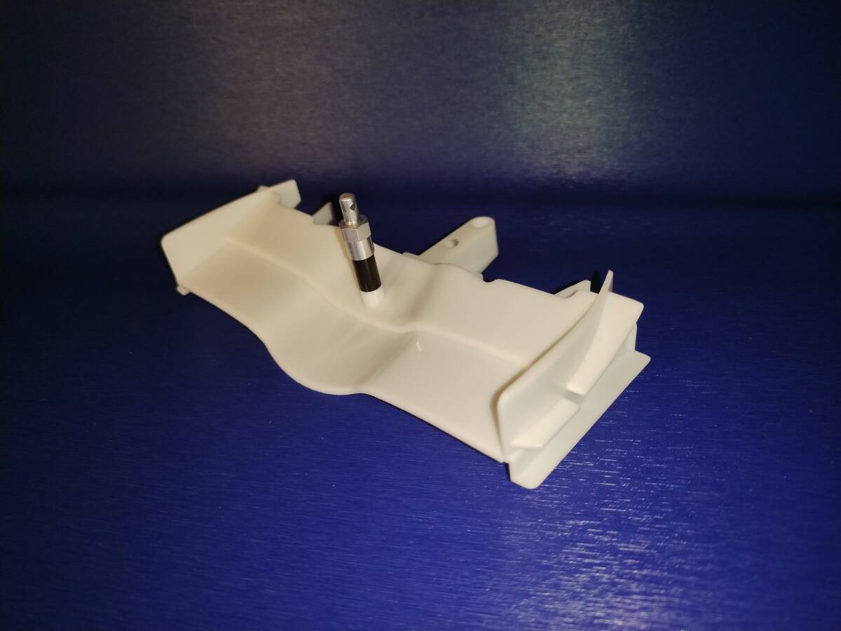 【メーカー・型番不明】1/10? F1?のフロント・ウイング 拍卖