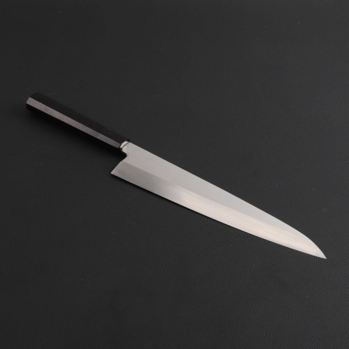 8893 大人気 身卸し・舟行 9寸 刺身包丁 出刃包丁 刃は究極の切れ味 和包丁 黒檀黒水牛角八角柄拍卖