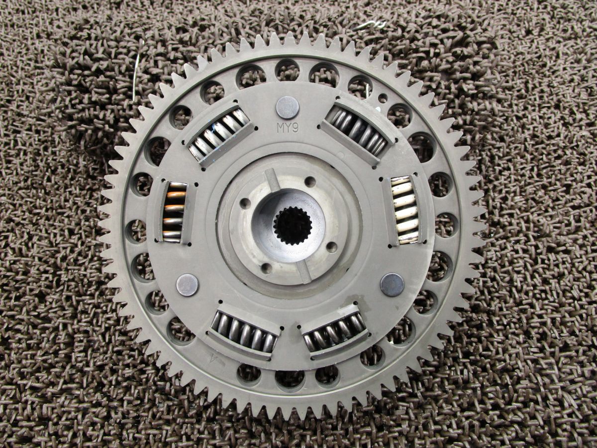 CB400SB クラッチハウジング △X889!NC39 ホンダ 【 NC23E 】 キャブ車 SPEC3 スーパーボルドール拍卖