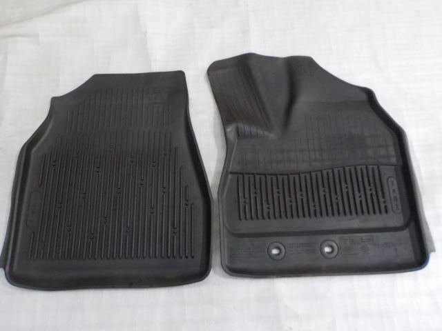 【 TOYOTA ノア ZRR85G 】 トヨタ純正オプション ラバーフロアマット ※フロントのみ2枚セット ※ DBA-ZRR85G より取り外し拍卖