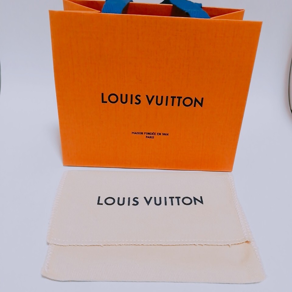 送料無料 ルイヴィトン 保存袋 ショップ袋のセット/紙袋 包装 ラッピング用品 国内正規品 小物入れ 布袋拍卖