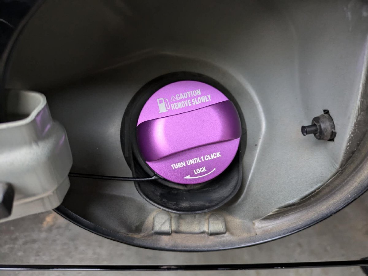 デザイン性UP♪ 給油口キャップ タンクキャップ カバー 紫 ソリオ MA15S G X S G4 Gリミテッド ブラック&ホワイト DJE ブレーキサポート拍卖