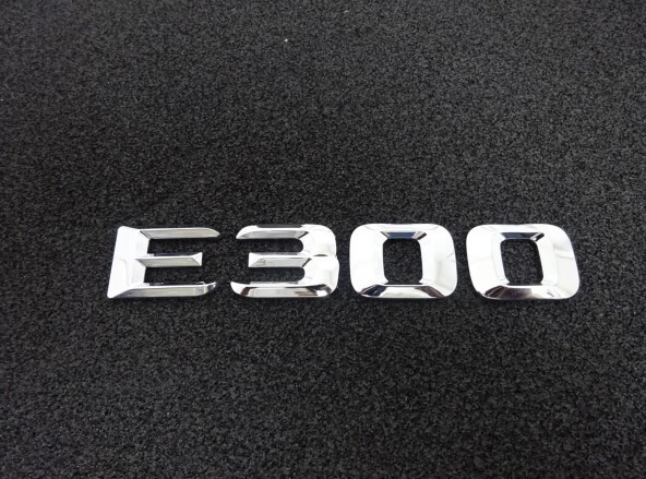 メルセデス ベンツ E300 トランク エンブレム W213 S213 C238 Eクラス セダン ワゴン クーペ 高年式形状拍卖