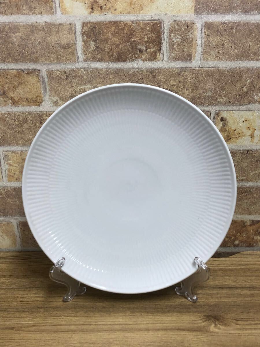 ロイヤルコペンハーゲン ROYAL COPENHAGEN ホワイトフルーテッド 大皿 箱なし 733拍卖