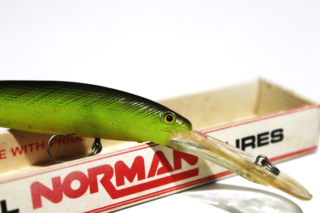 ■s4166 BILL NORMAN Baltic Minnow ビルノーマン バルティック ミノー ディープランナー 希少 ボックス入り ライム■拍卖
