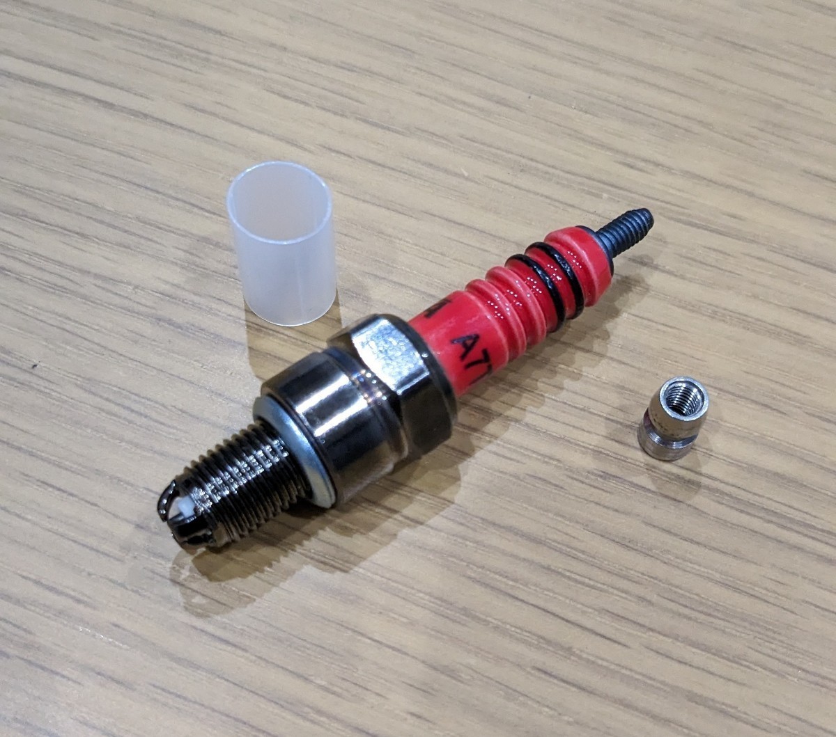 新商品☆強化 3極 スパークプラグ CR7HSA 互換 燃費 モンキー CD50 カブ ダックス シャリー エイプ 等に トルク パワーup ホンダ車 バイク 拍卖