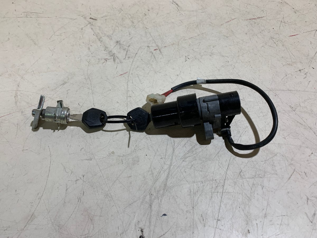 YAMAHA ヤマハ YZF-R15M ME1RG67 G3N4E YZF-R125 メインキー シートキー キーシリンダー バイクパーツ 補修・修復・付け替え等に拍卖