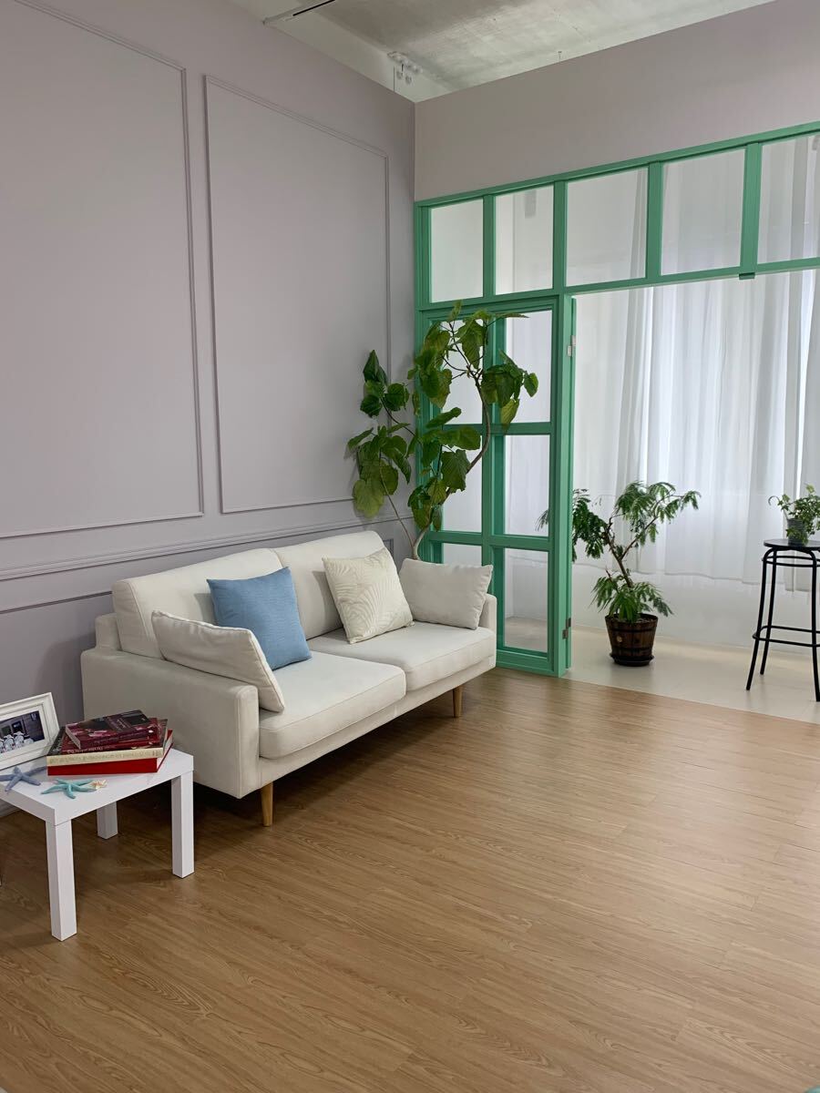 フローリングシート、フロアタイル 厚手1.5mm 木目調36枚3畳用 家庭りホーム適用 ローソファー拍卖