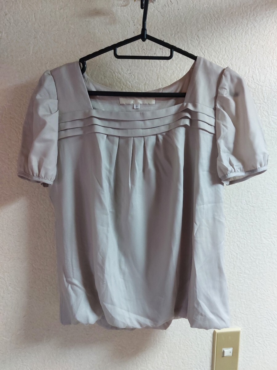 NATURAL BEAUTY◆ナチュラルビューティ◆グレージュ色◆半袖ティアードカットソー拍卖