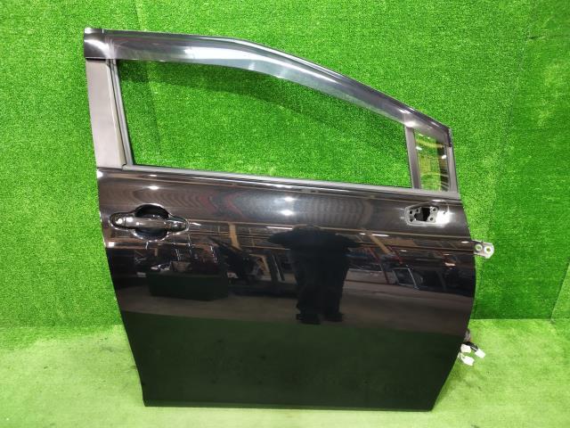 シエンタ DBA-NSP170G 右フロントドア アサヒ M2H3 67001-52560拍卖