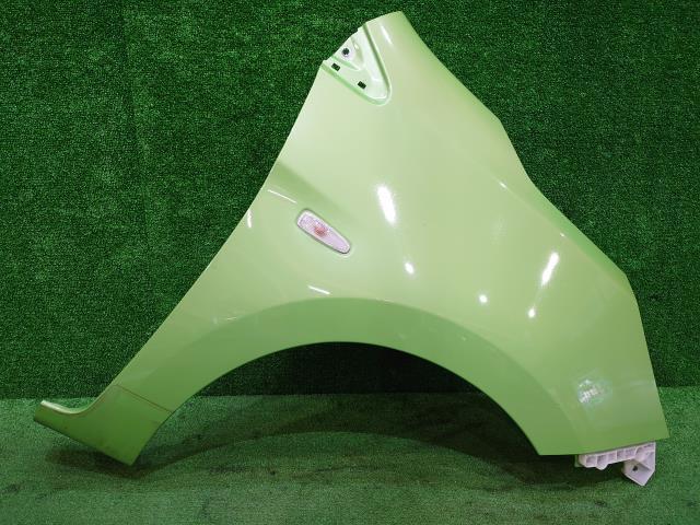 ミラージュ DBA-A05A 右フロントフェンダー 5220G512拍卖