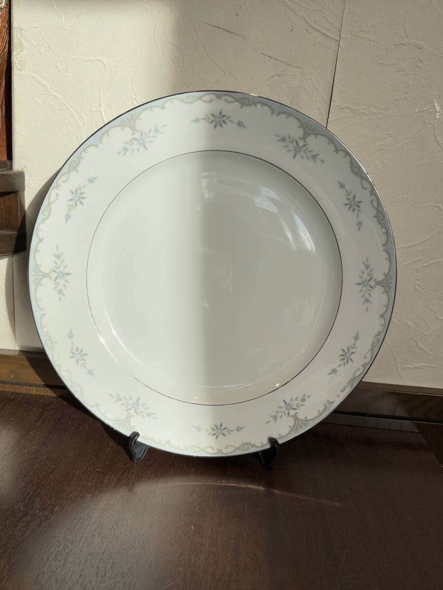 ★コレクター必見 ROYAL M BY MITA WELLESLEY プレート 直径約31㎝ お皿 洋食器 かわいい 花絵柄 アンティーク コレクション Go498拍卖