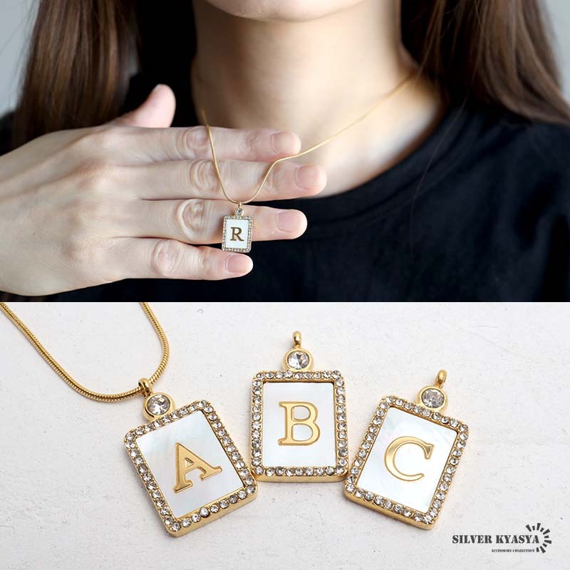 (P、45cm) イニシャルネックレス ストーン ゴールド スクエア ステンレス 18KGP スネークチェーン 金属アレルギー対応拍卖