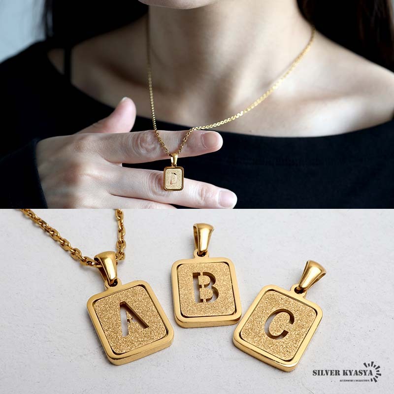 (X、60cm) イニシャルネックレス ゴールド グリッター スクエア ステンレス 18KGP あずきチェーン 金属アレルギー対応拍卖