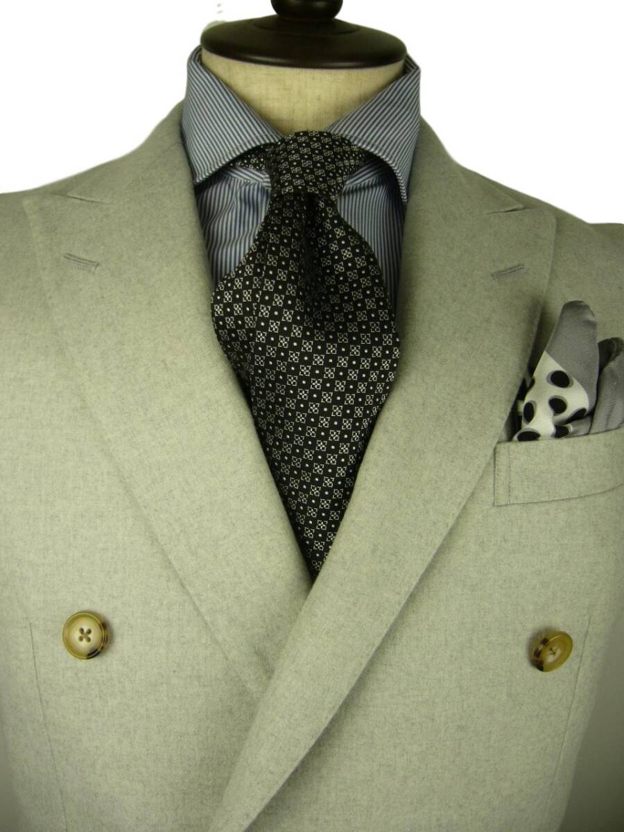 Cesare Attolini Napoli チェーサレアットリーニ・サルトリアナポレータの頂点に君臨する偉大なる伝説のサルト ナポリの伝統技法 ネクタイ2拍卖