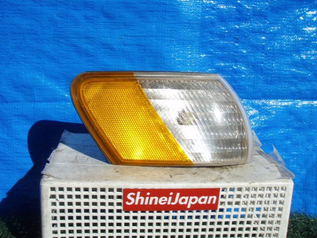 ★ FA5U2 フォード トーラス コーナーランプ 右 コーナーレンズ クリアランスランプ ウインカー右 170711JJ拍卖