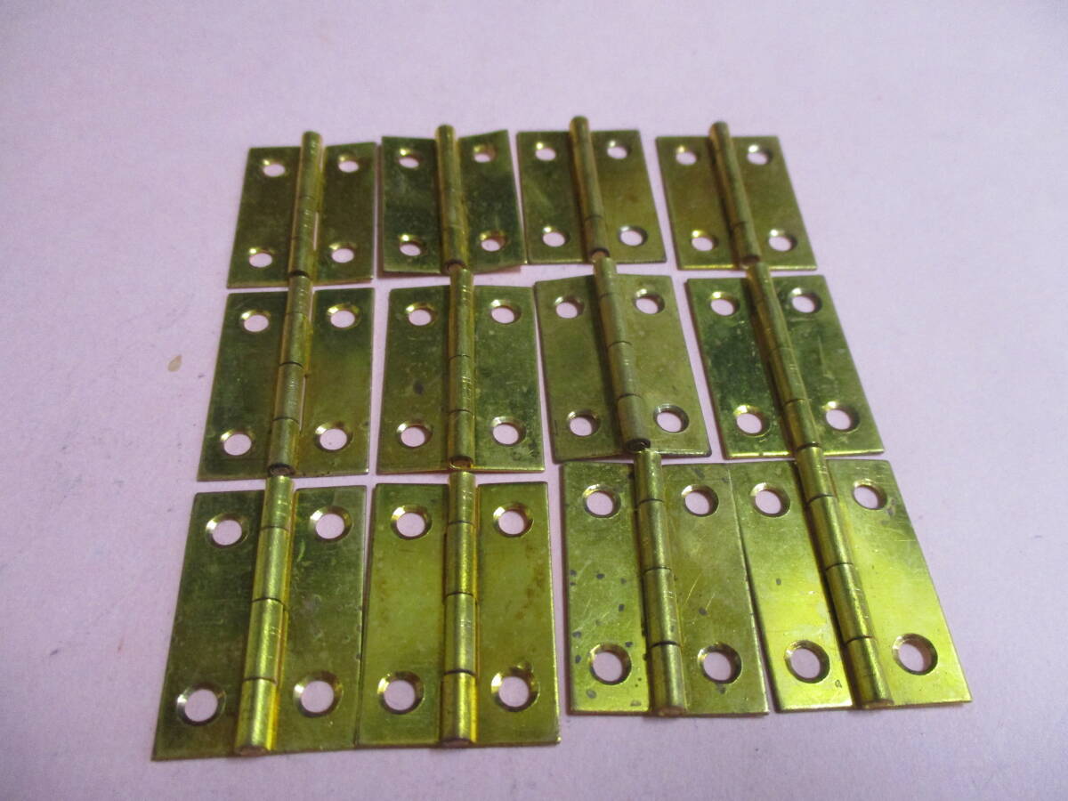 真鍮蝶番(25ミリ)薄口 12枚で¥500 送料¥185(クリックポスト)拍卖