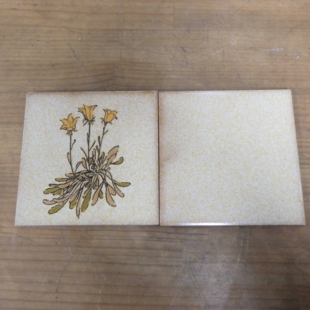 昭和 レトロ タイル 2枚 まとめ イタリア製 現状品 詳細不明 ⑤ 併売拍卖