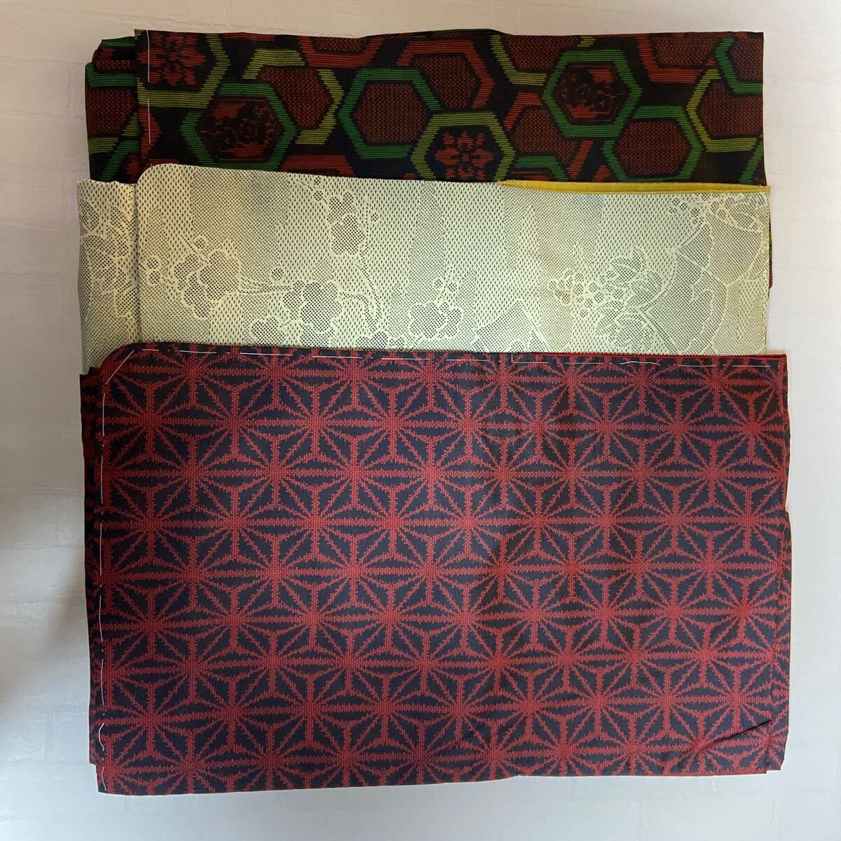 A紬3枚纏めて 紺地 鶯色地 幾何学模様 彩綾型 古典模様 着物 和装 和服 和物 リメイク拍卖