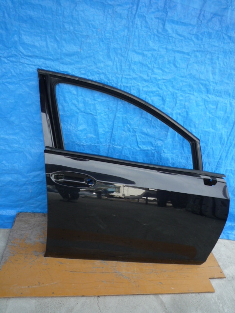 BG996 VW ゴルフ8 フロントドア 右 黒 5H4831312拍卖