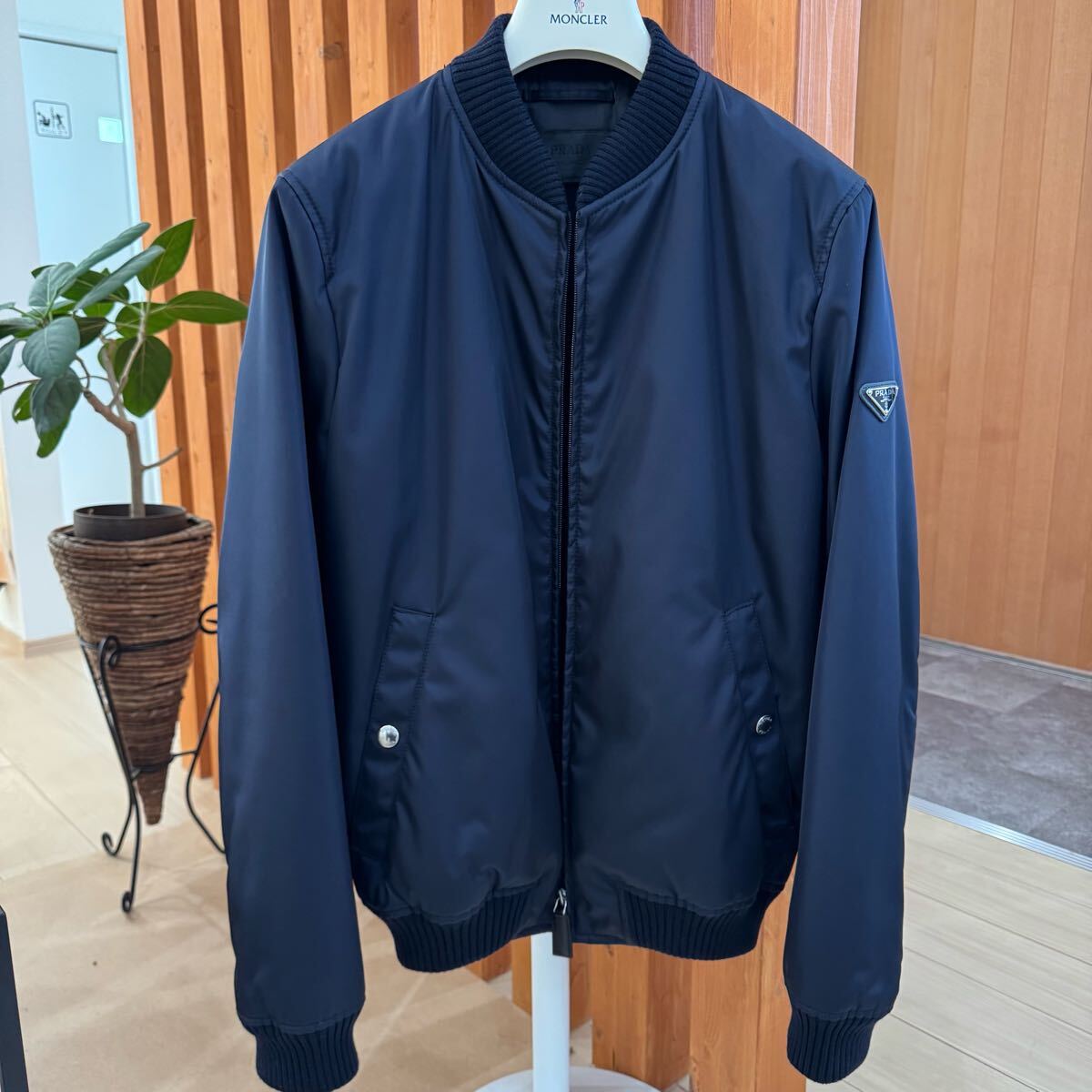 PRADA ボンバージャケット 中綿入 SGA038 ネイビー 46拍卖