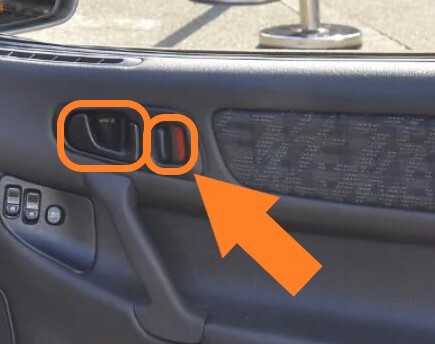 三菱 GTO Z15A Z16A 未使用 純正 ドア ハンドル インナー 右 ドアノブ インサイド 内側 B0459-2拍卖