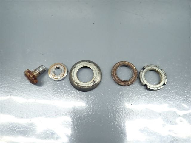 β250121-1 カワサキ バリオス BALIUS ZR250A 前期 (H3年式) 純正 ステムナット 交換用に ベアリングはおまけです。。拍卖