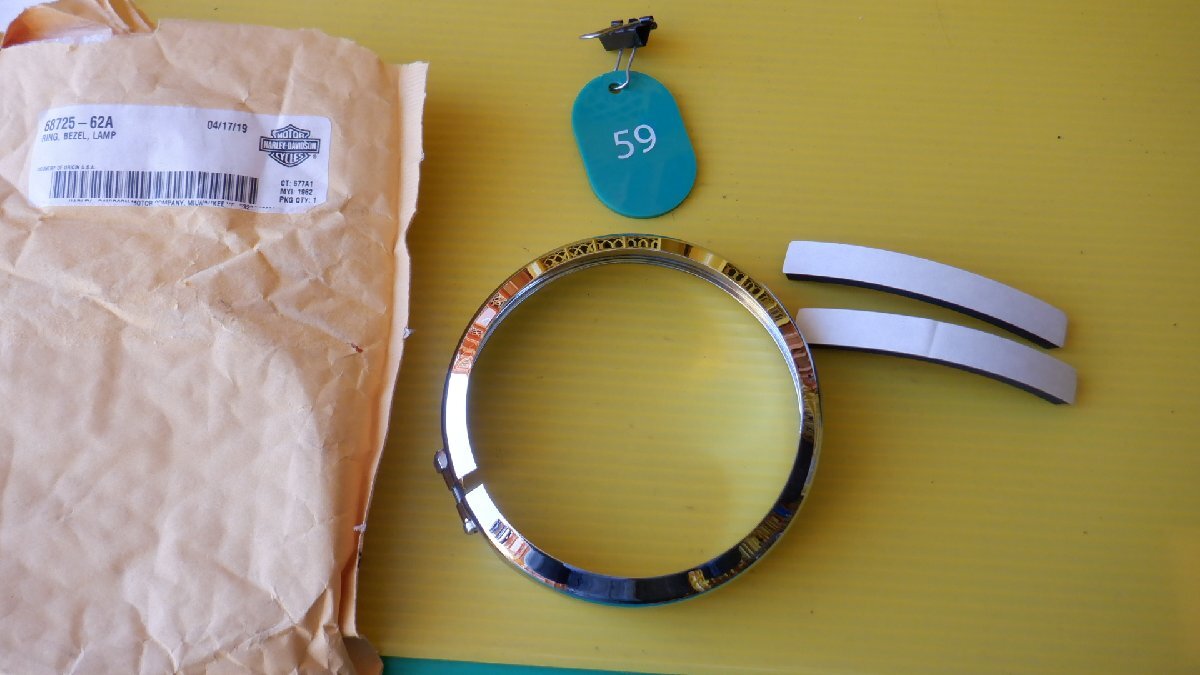 新品!ハーレー☆純正ヘッドライトリングベゼル☆品番68725-62A拍卖