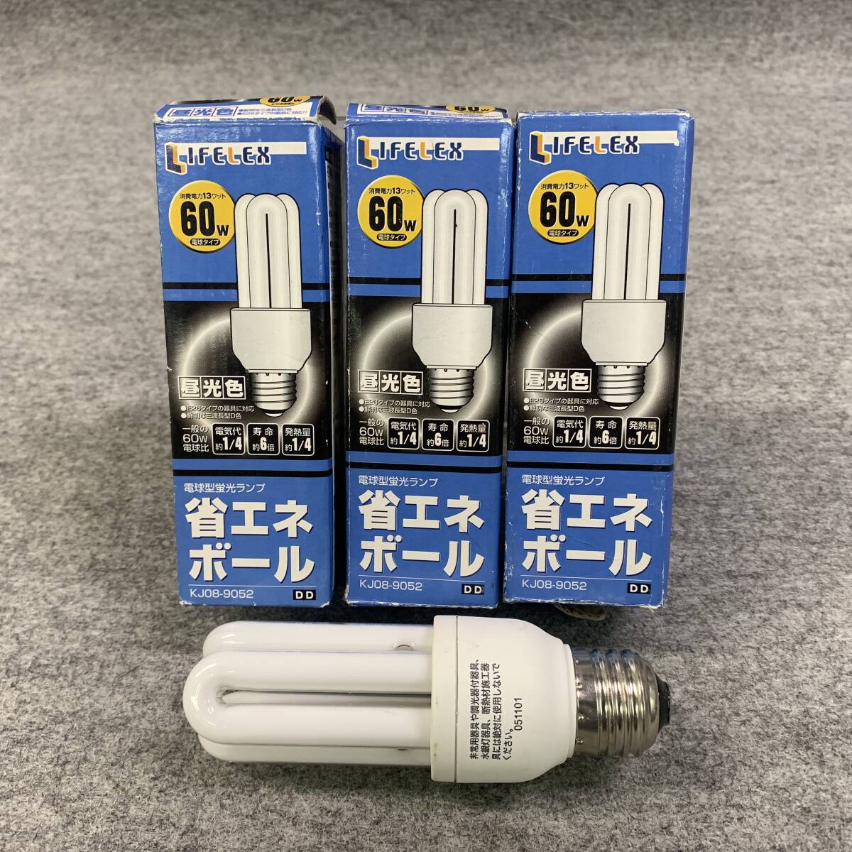 7m2120◆LIFE LEX 電球型蛍光ランプ 省エネボール KJ08-9052 3個 60W 電球タイプ E26 室内用 消費電力13ワット 現状品 拍卖