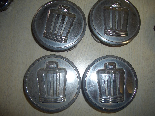 クラウン純正ホイールキャップ センターキャップ 中古 4個拍卖