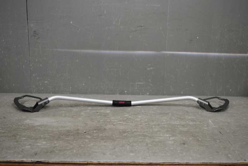 インプレッサ 161L C型 5MT 前期 (GJ3 GP2) 純正 破損無 フロント フレキシブル タワーバー STI s018125E拍卖