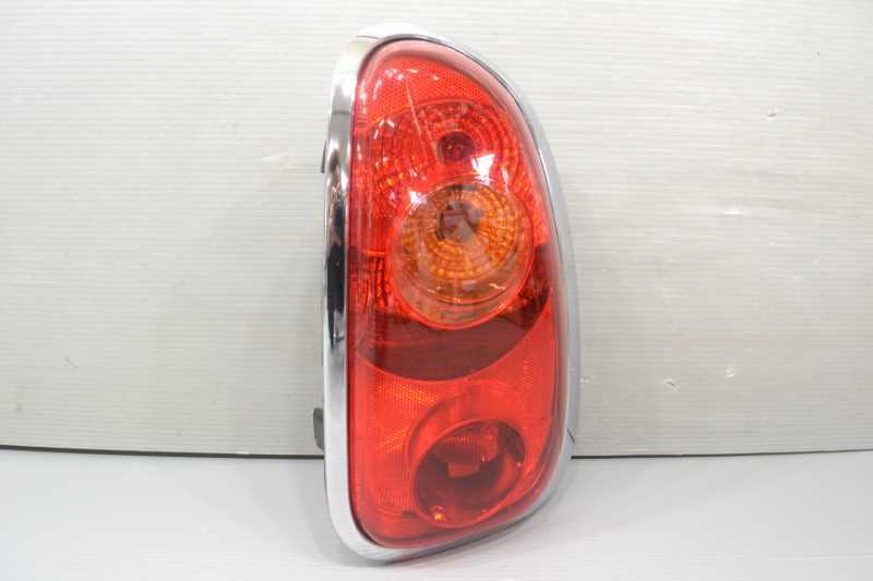 ミニクーパ クロスオーバー R60 前期(ZA16) 純正 破損無 取付OK 動作保証 右 テールランプ テールライト 03.444.66.0 63219808154 k088860拍卖