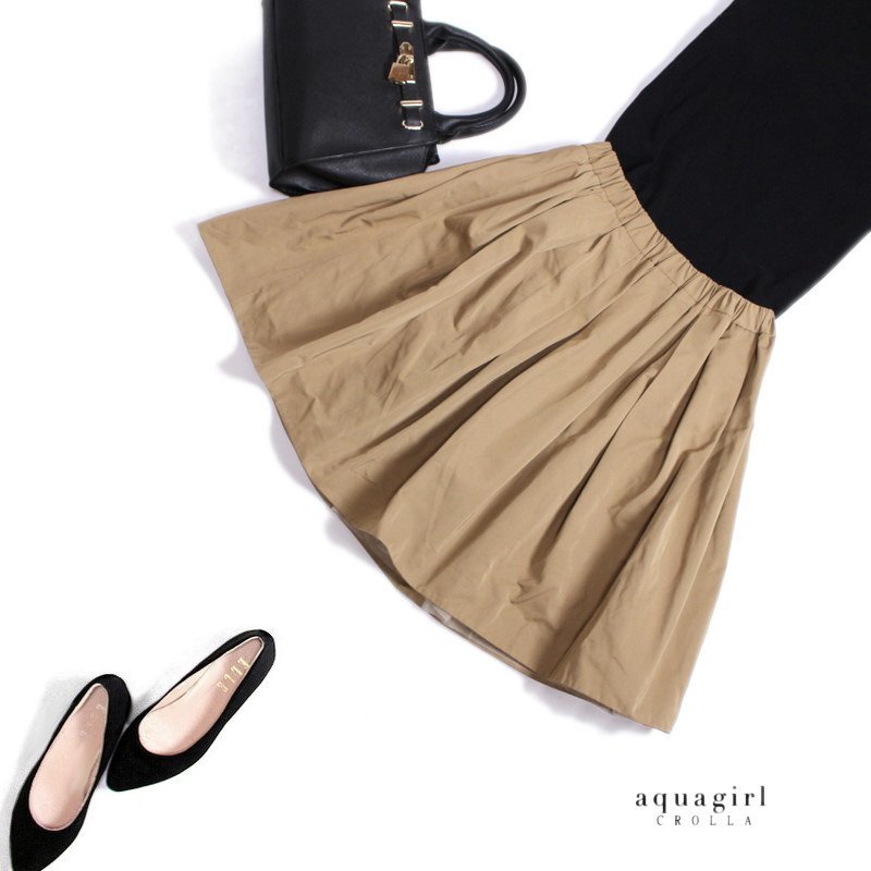 美品 クローラ CROLLA アクアガール 株) ワールド ■ リバーシブル 合物 艶 ポリエステル ギャザー フレアスカート 38 9号 ベージュ拍卖