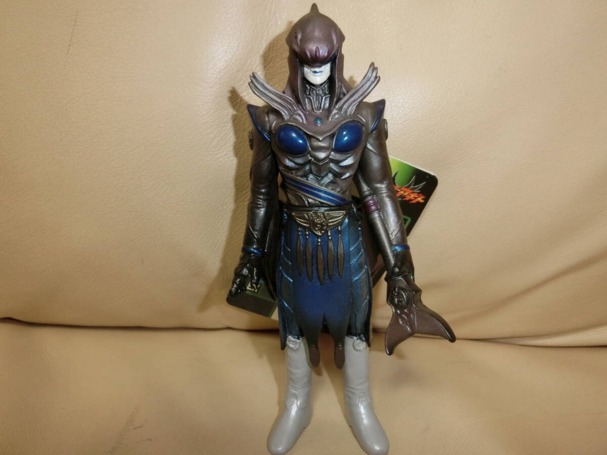 BANDAI 仮面ライダーアギト 怪人シリーズEX 水のエルのソフビ新品タグ付きです。拍卖