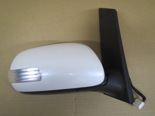 トヨタ アイシス ZGM11W H21年式 ■右ドアミラー【ホワイトパール】中古 ★007018 拍卖