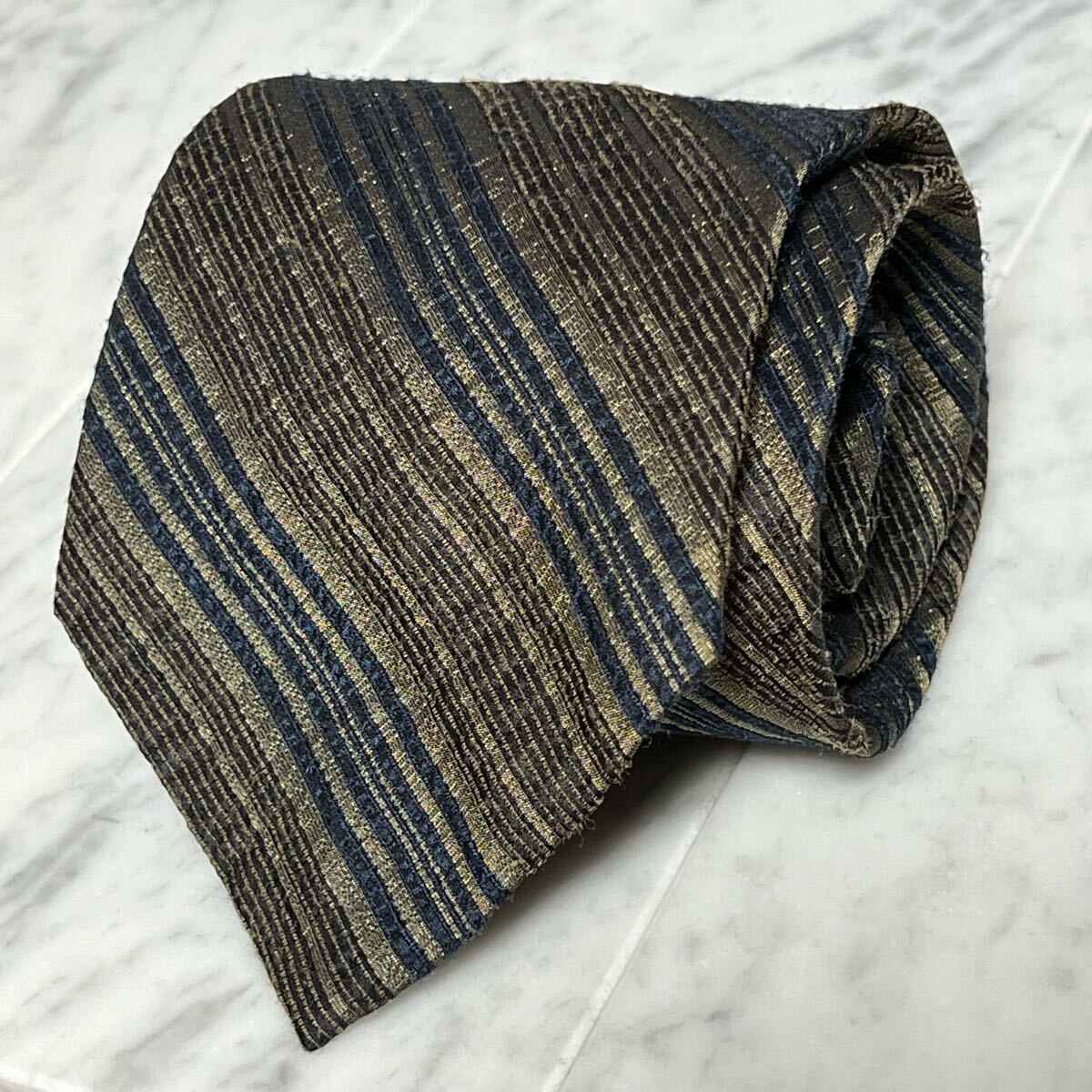 【未使用に近い】 999円~ DKNY ネクタイ ストライプ ブラウン ネイビー (GREEN B4)拍卖