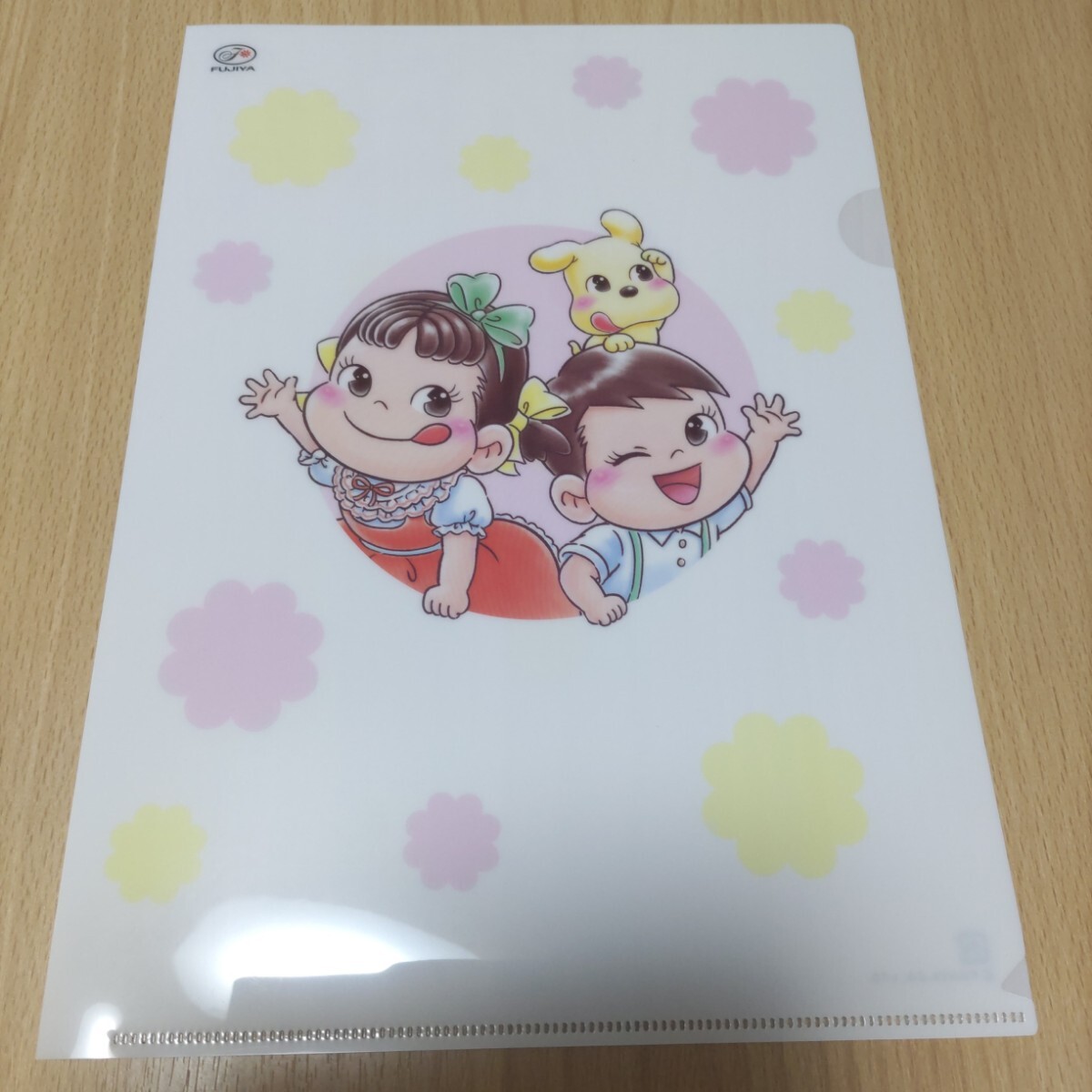新品未使用 不二家 ペコちゃん A4 クリアファイル拍卖