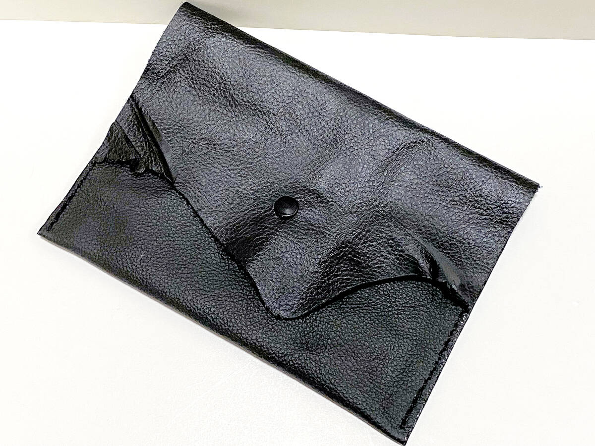 あつまれハギレ!牛革の切っぱなし通帳ケース 黒拍卖