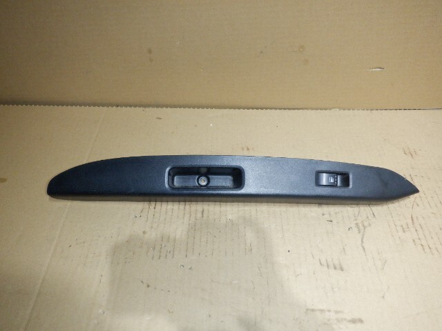 N-ONE JG1 純正 左 フロント パワーウインドウ スイッチ カバー付き 70088/b1拍卖